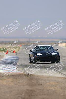 media/Sep-20-2025-Extreme Speed (Sat) [[1fcc23683c]]/Orange (Mid Intermediate)/Session 2 (Sunrise)/